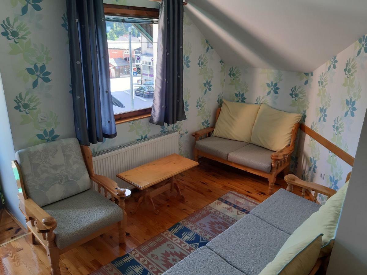 Caffe Pizzeria I Apartmani Bona Fides Nm Nova Varos Luaran gambar